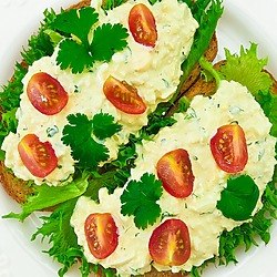 pasta jajeczna z kolendra okladka przepisu